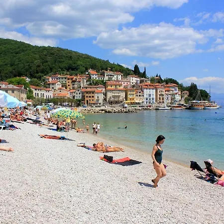 Apartamento With Parking Space Moscenice, Opatija - 7689 Mošćenička Draga