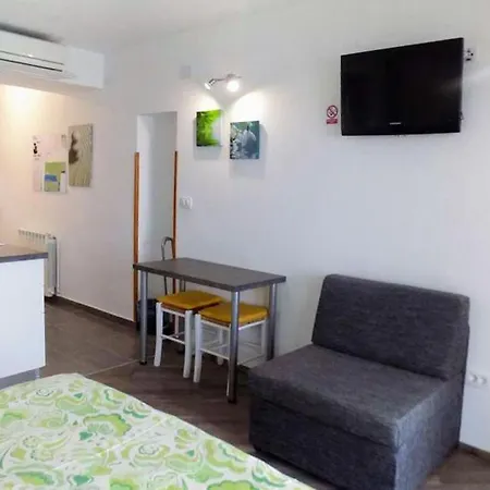 Apartamento With Parking Space Moscenice, Opatija - 7689 Mošćenička Draga