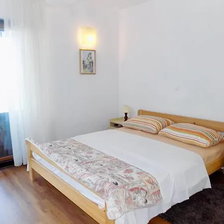 Apartamento With Parking Space Moscenice, Opatija - 7689 Mošćenička Draga